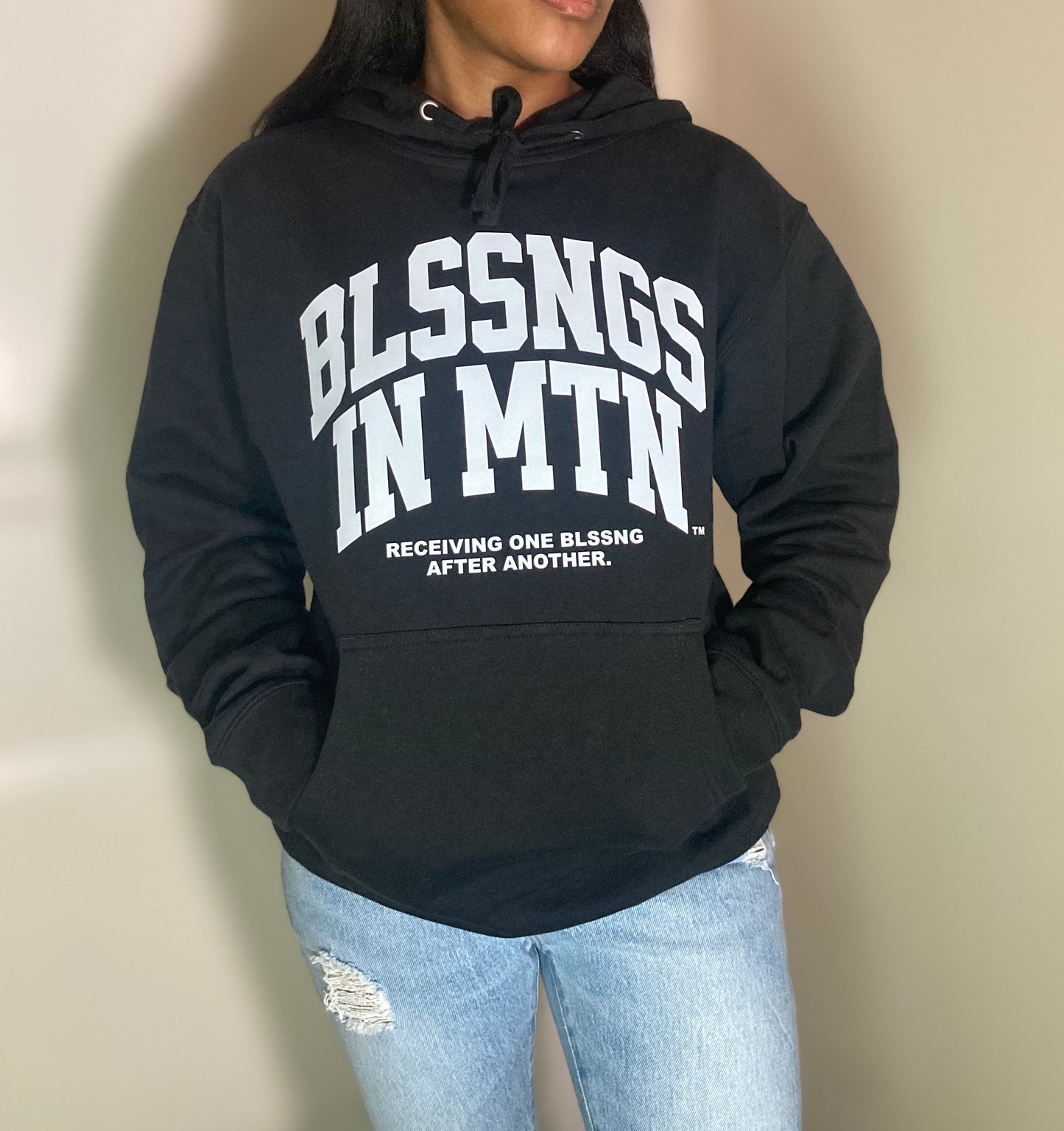 Double Arch Message Hoodie-Black/White